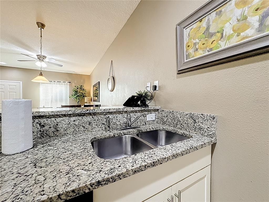 8986 Shine Drive - Photo 11