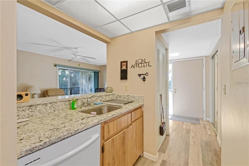 120 Hibiscus Woods Court - Photo 14