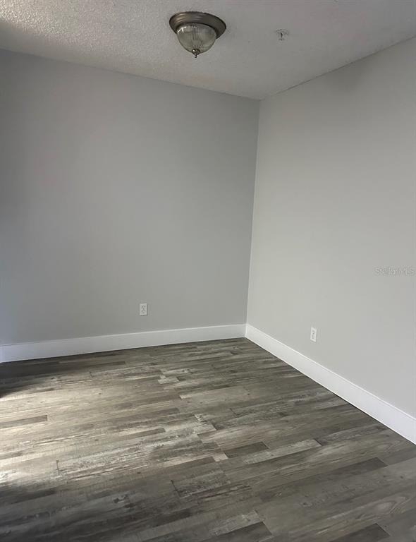 224 Afton Square - Photo 4