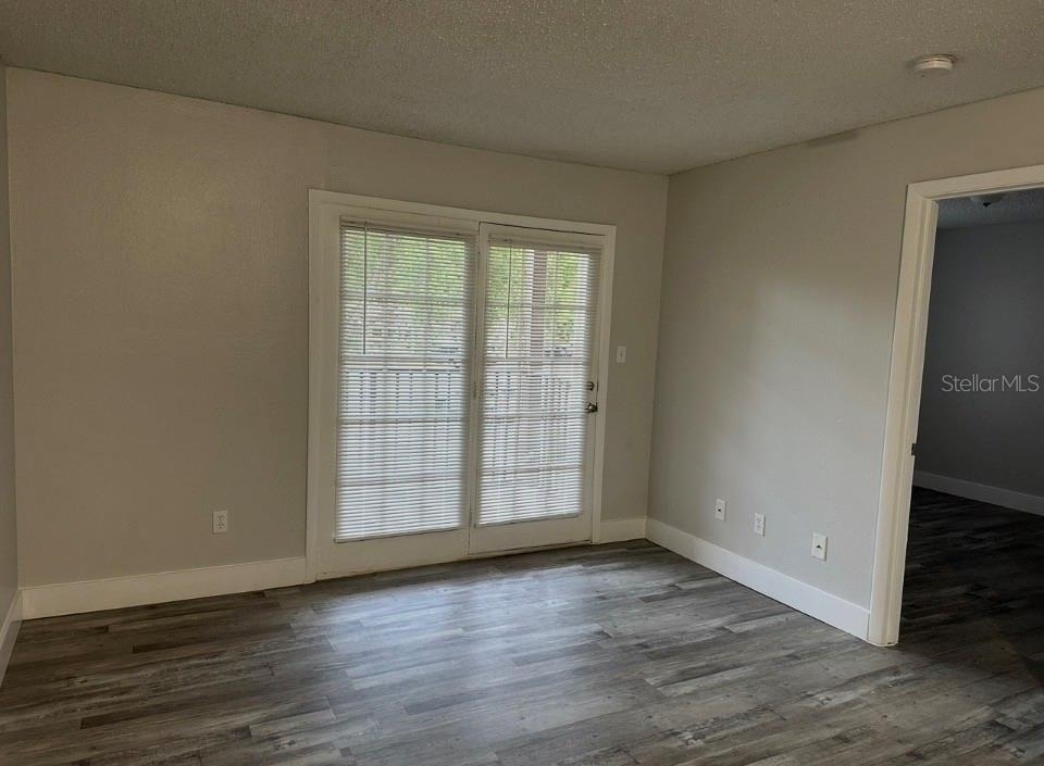 224 Afton Square - Photo 3