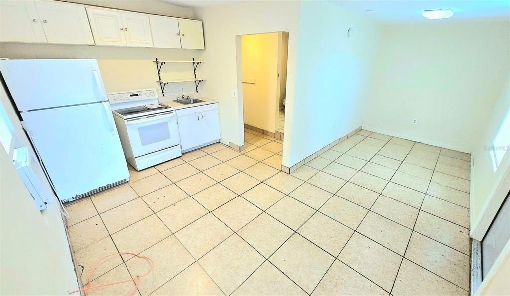 2014 10th Street W - Photo 1