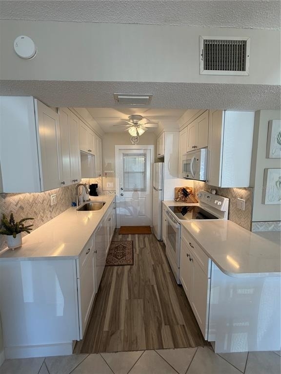 3808 Gulf Of Mexico Drive - Photo 2