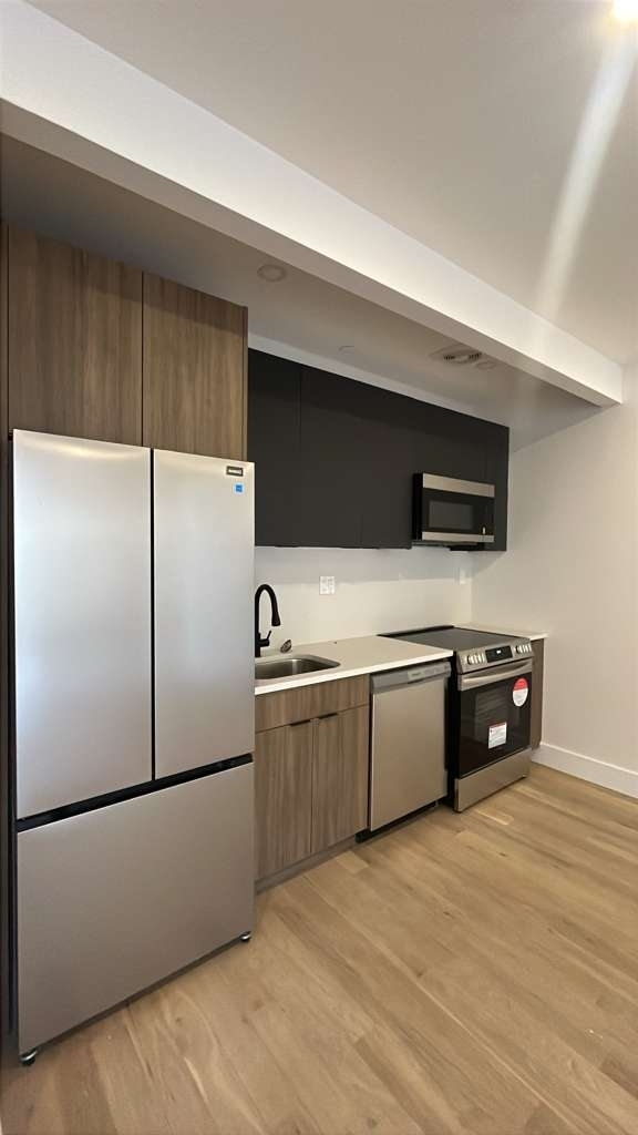 105 Moore Street - Photo 4