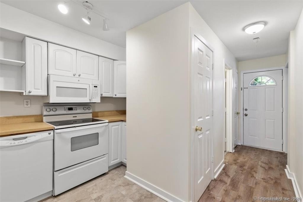 86 Howe Street - Photo 12