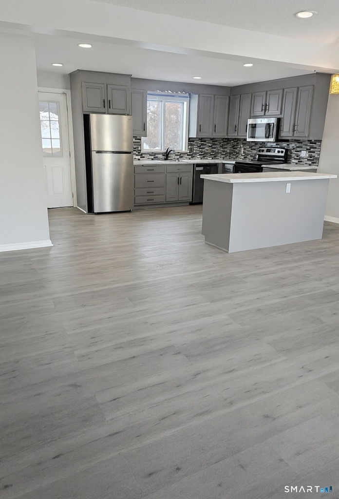 316 High Road - Photo 0