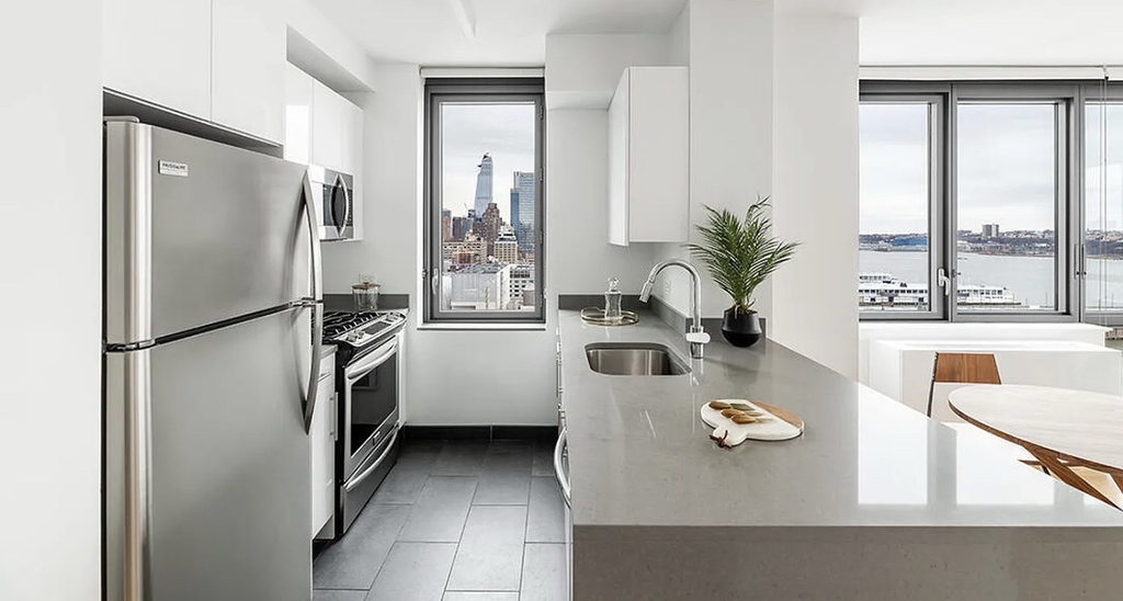 West 57th Street and 11th avenue - Photo 1
