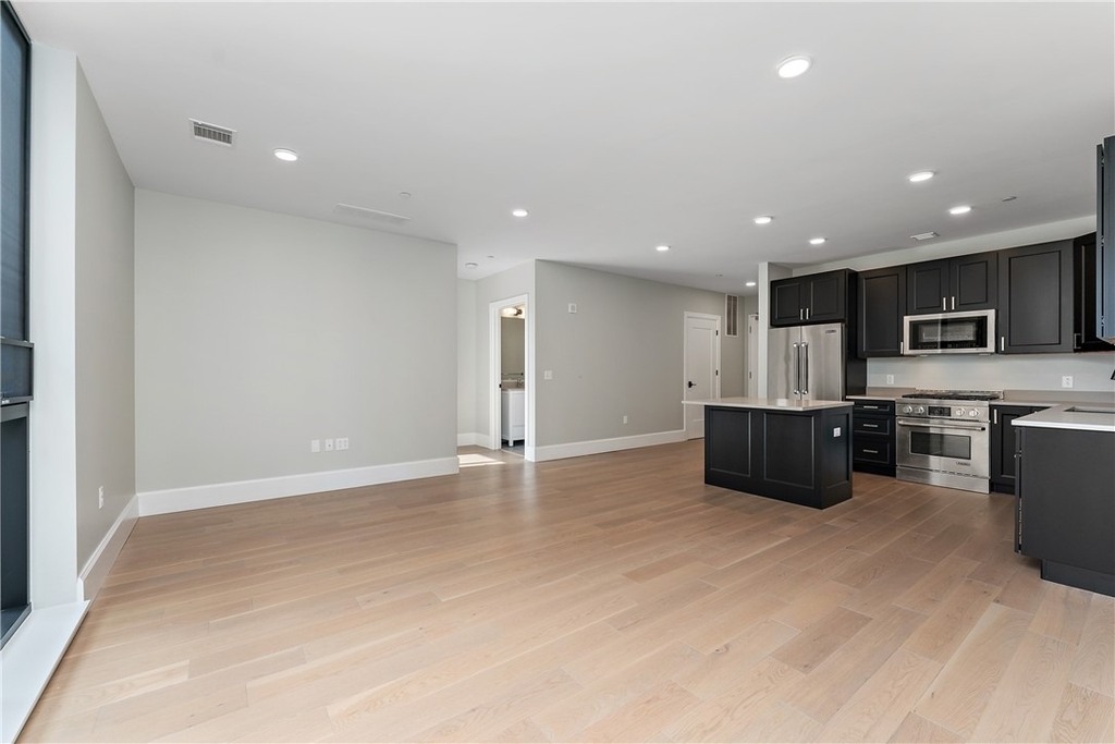 350 Oliver Avenue - Photo 22