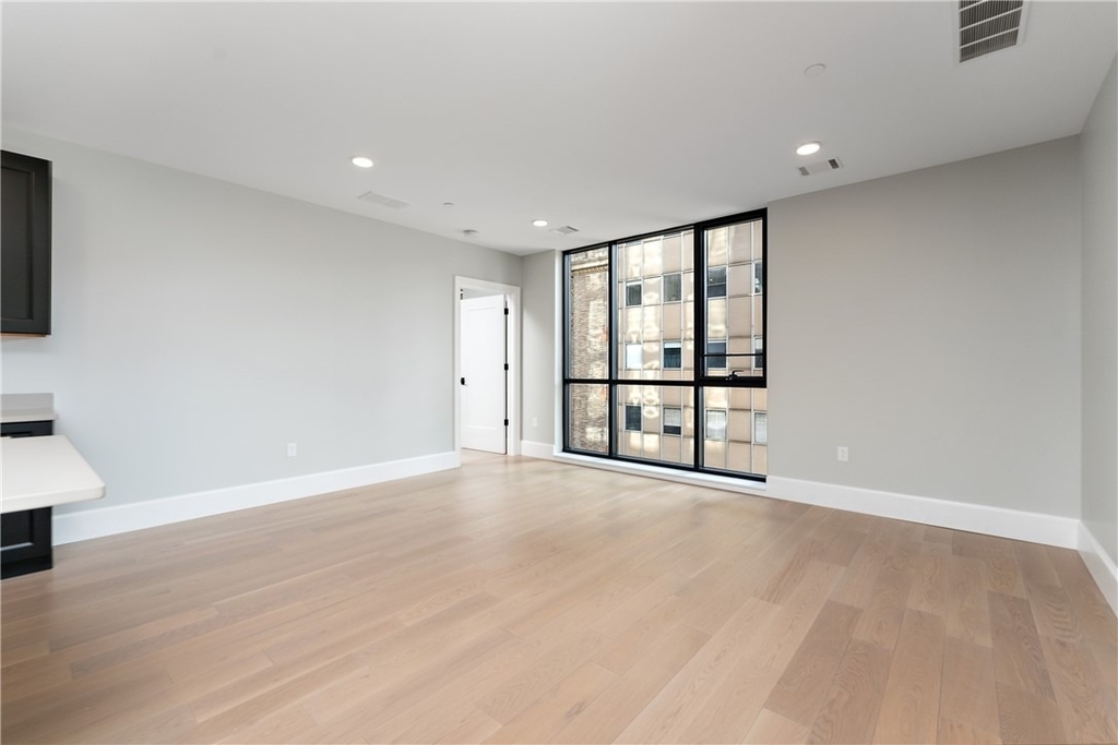 350 Oliver Avenue - Photo 19
