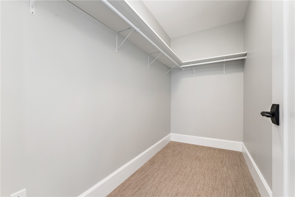 350 Oliver Avenue - Photo 11