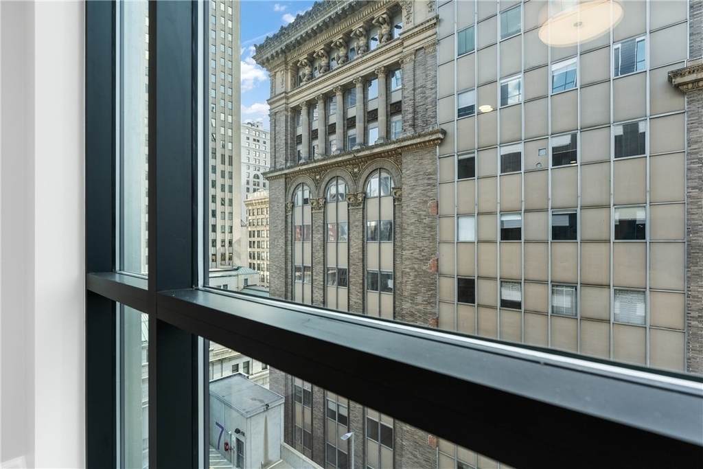 350 Oliver Avenue - Photo 10