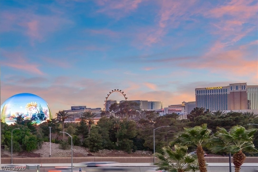 360 E Desert Inn Road - Photo 43