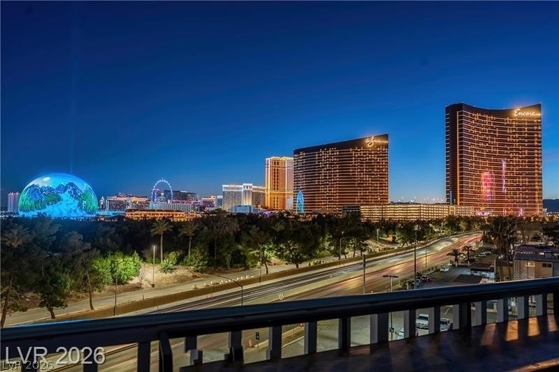 360 E Desert Inn Road - Photo 54