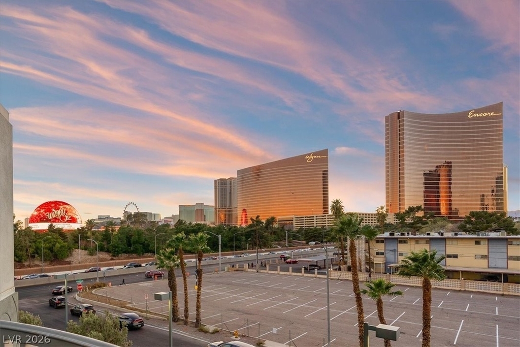 360 E Desert Inn Road - Photo 45
