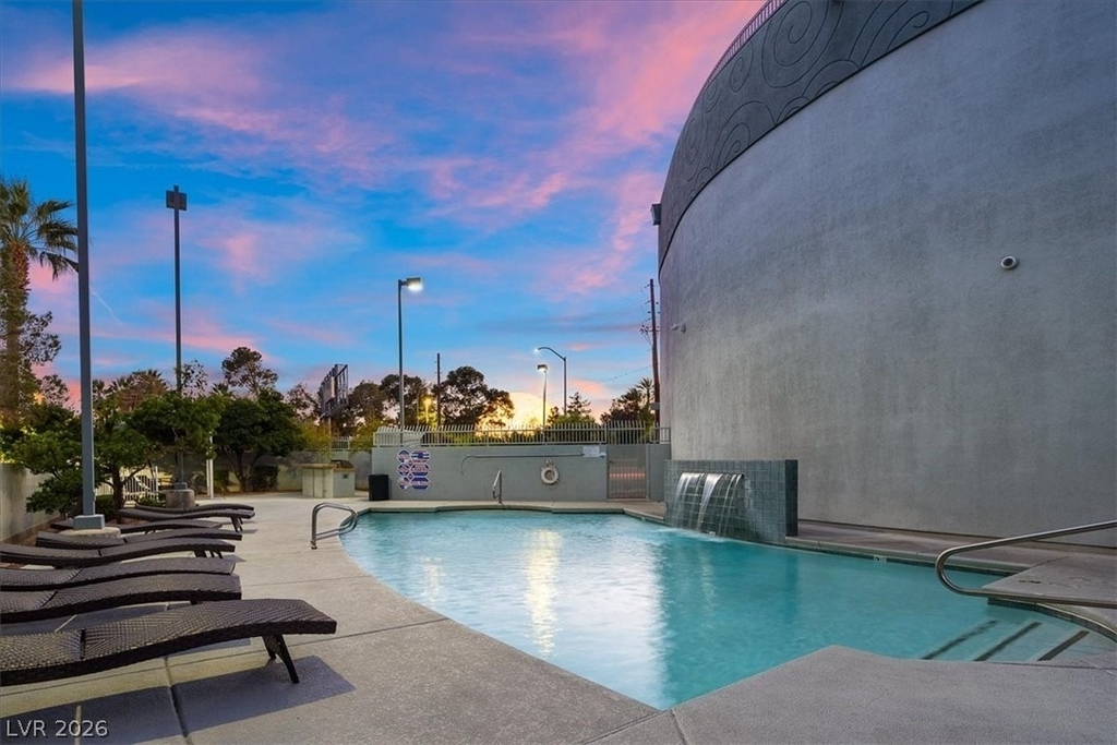 360 E Desert Inn Road - Photo 49