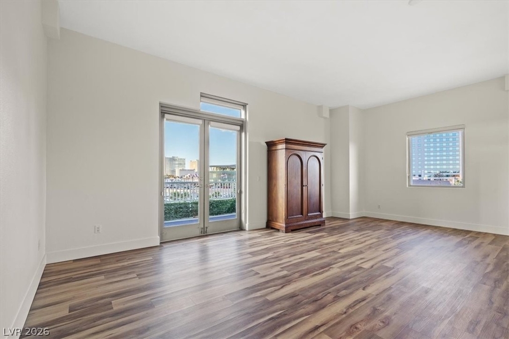 360 E Desert Inn Road - Photo 22