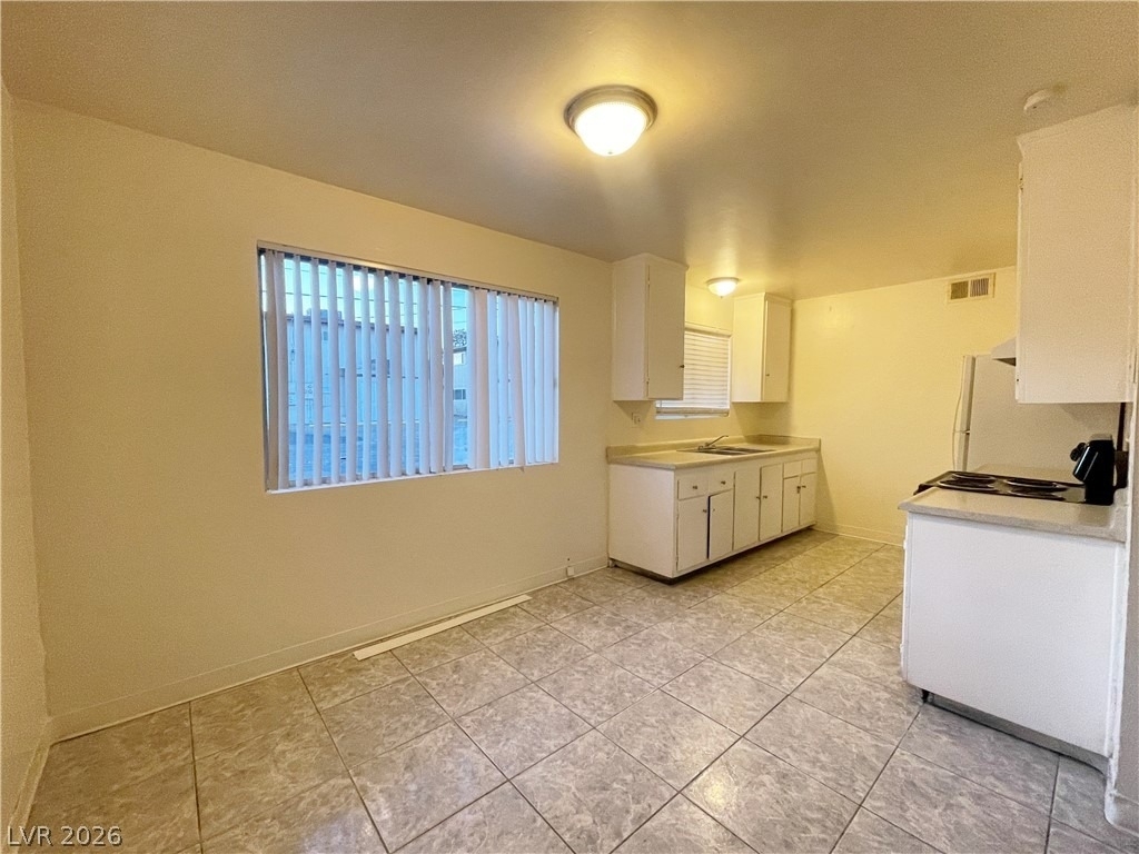 3217 Arlene Way - Photo 6