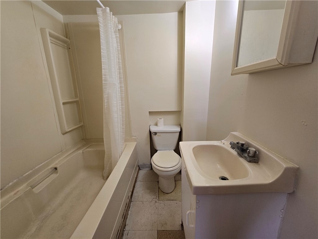 130 E Elisha Street - Photo 7