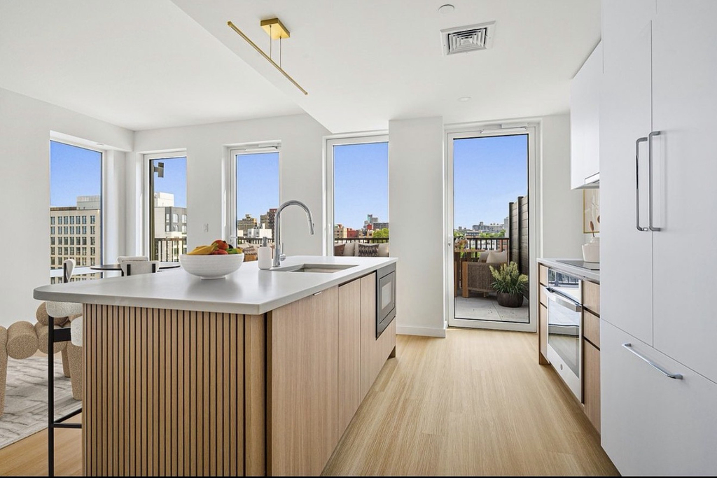 Atlantic Avenue - Photo 1