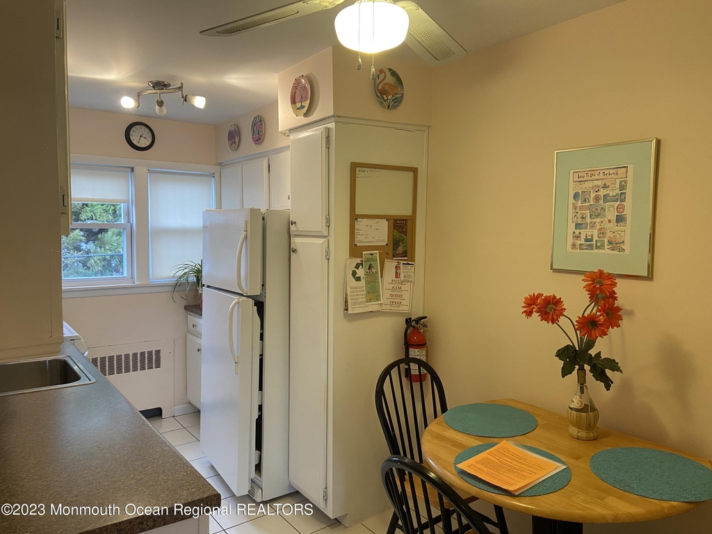 310 Maryland Avenue - Photo 5