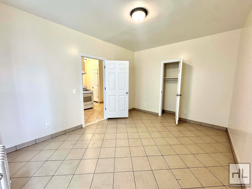 85 Street - Photo 1