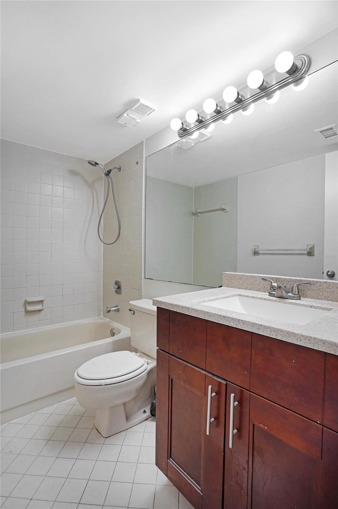 109 Lake Emerald Drive - Photo 22