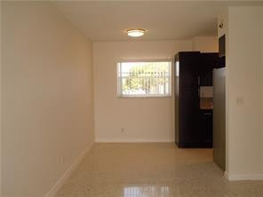 270 Ne 40th Street - Photo 3