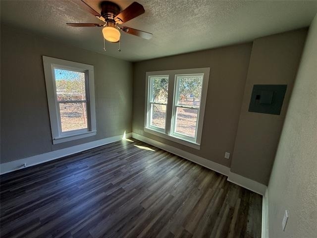 705 E 9th Street - Photo 20