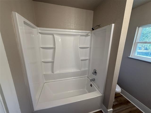 705 E 9th Street - Photo 24