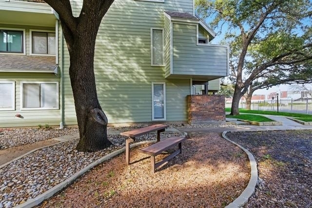 3101 Sondra Drive - Photo 4