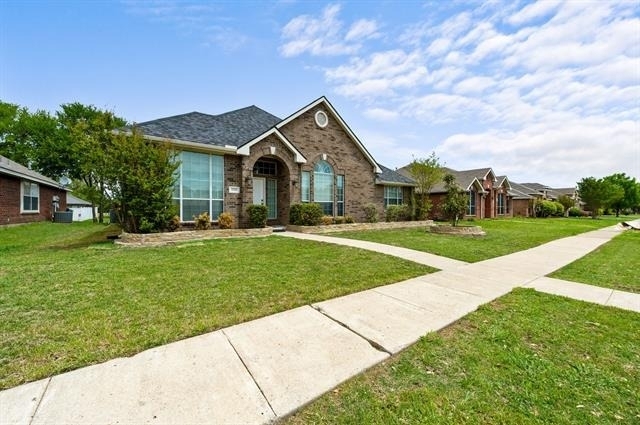 3205 Hamlett Lane - Photo 1