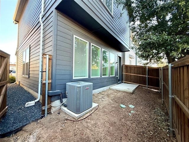 760 W Bedford Euless Road - Photo 8