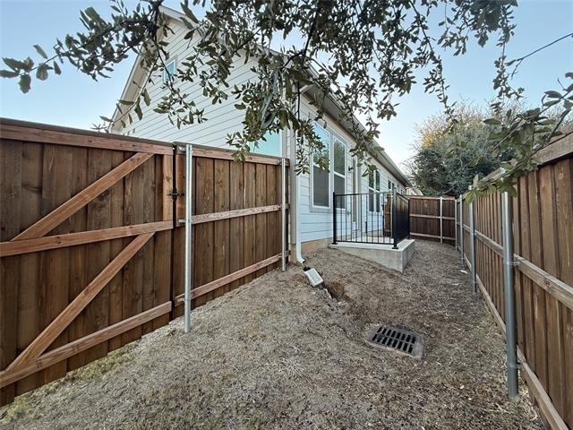 760 W Bedford Euless Road - Photo 3