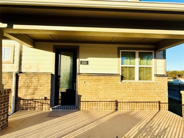 760 W Bedford Euless Road - Photo 4