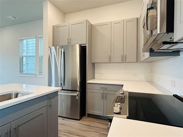 760 W Bedford Euless Road - Photo 25