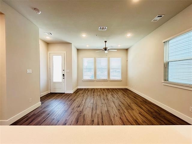 760 W Bedford Euless Road - Photo 18