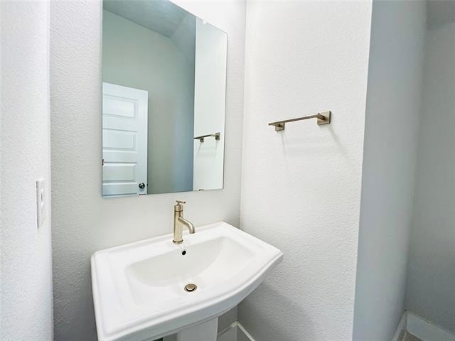 760 W Bedford Euless Road - Photo 24