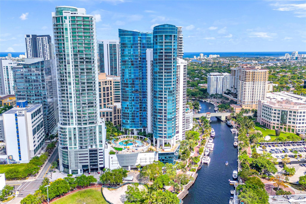 100 E Las Olas Boulevard - Photo 43