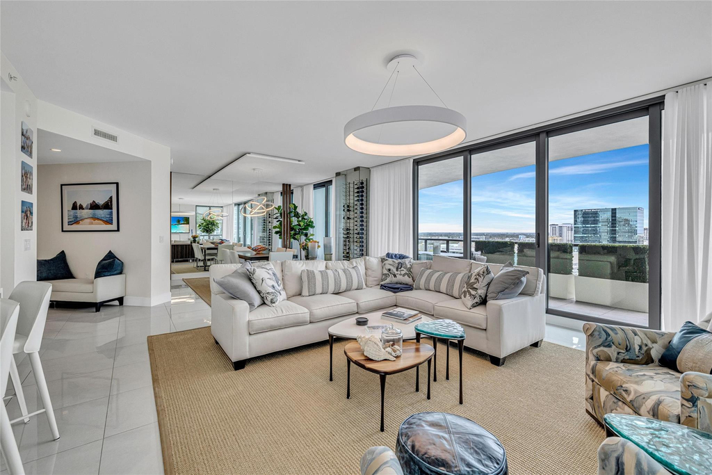 100 E Las Olas Boulevard - Photo 1