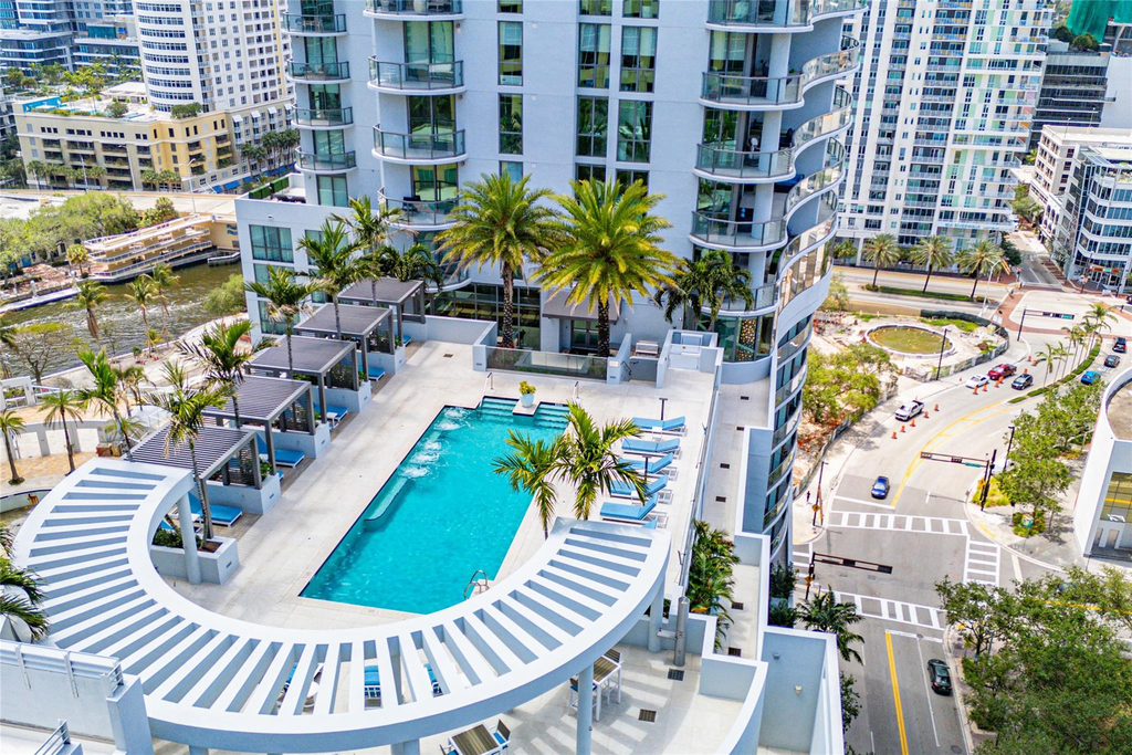 100 E Las Olas Boulevard - Photo 47