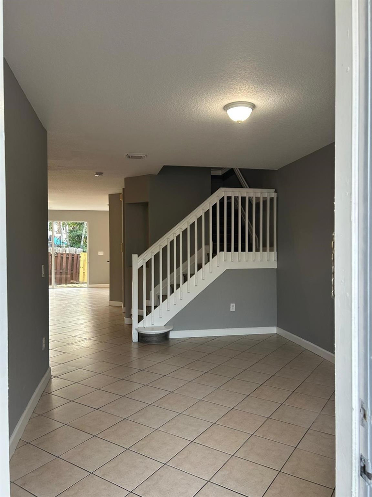 11486 Nw 77th Street - Photo 3