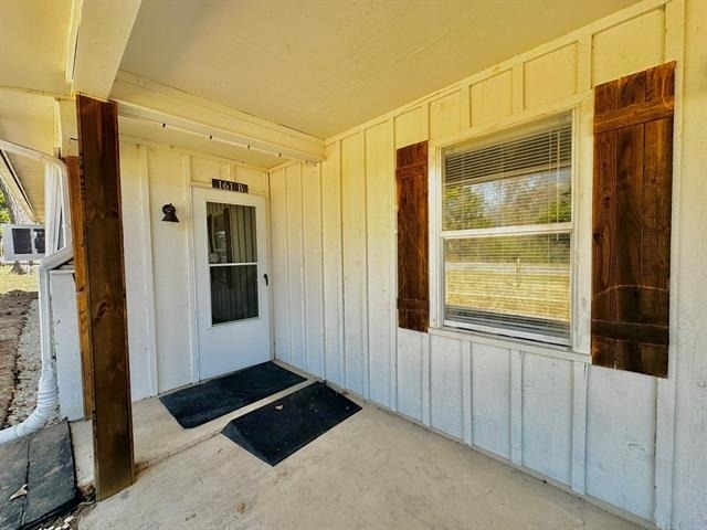 161 Elizabeth Street - Photo 2