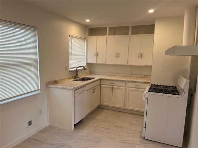 1713 Kirkwood Drive - Photo 2