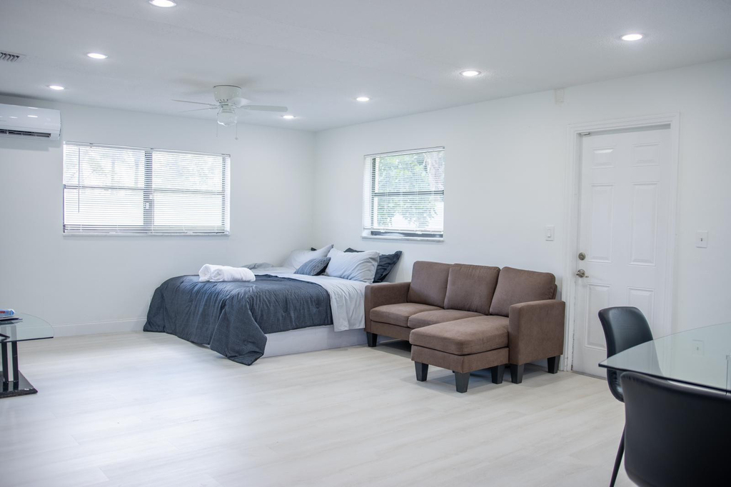 320 Nw 4th Avenue - Photo 3