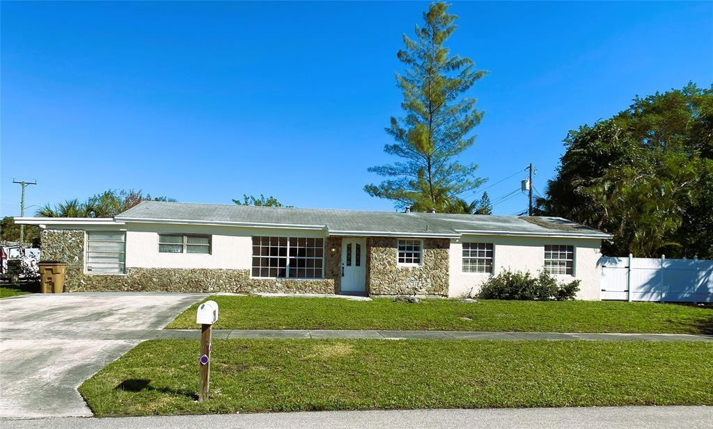 320 Nw 4th Avenue - Photo 0