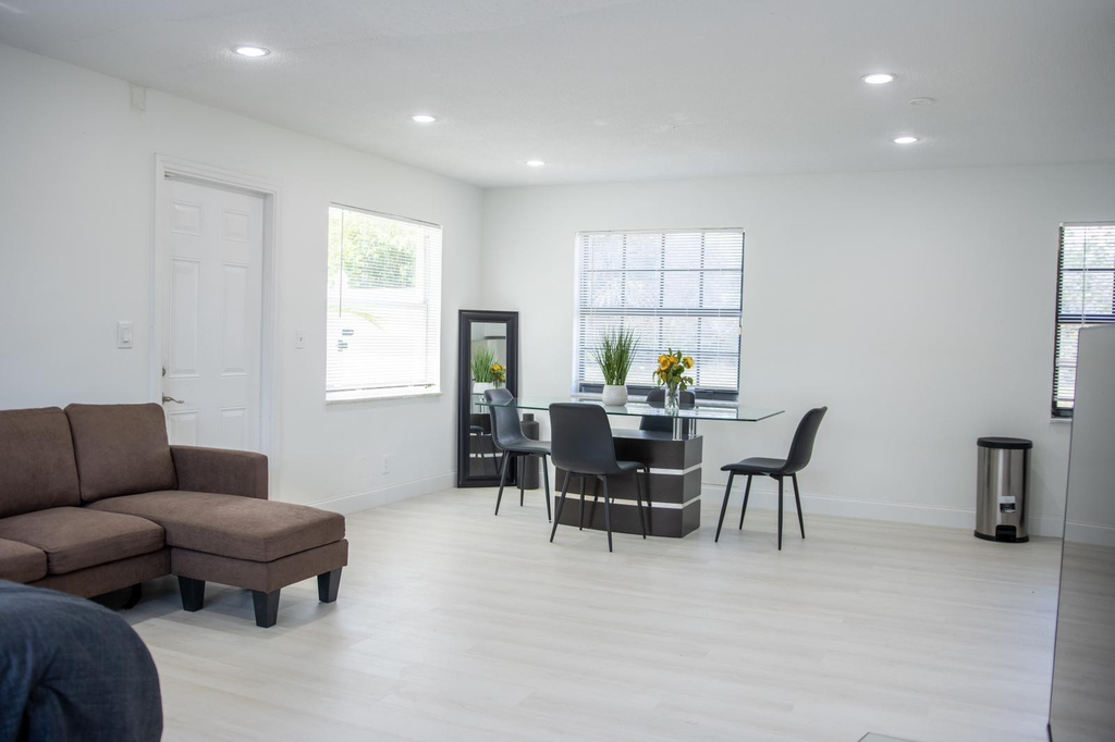 320 Nw 4th Avenue - Photo 9