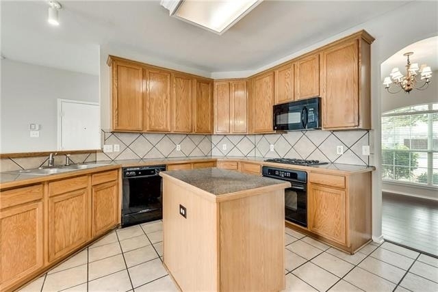 409 Knoll Park Court - Photo 7