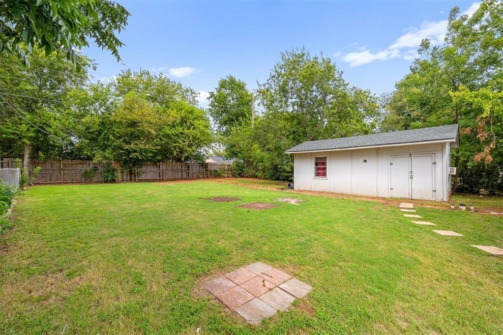 2737 Clermont Place - Photo 25