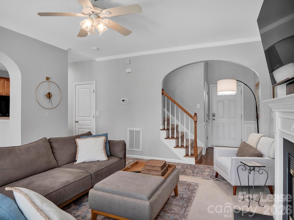 1401 Hammond Drive - Photo 6