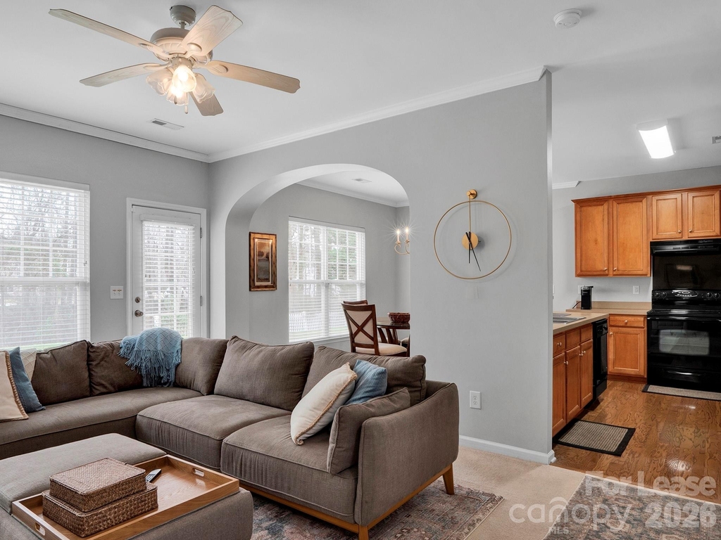 1401 Hammond Drive - Photo 4