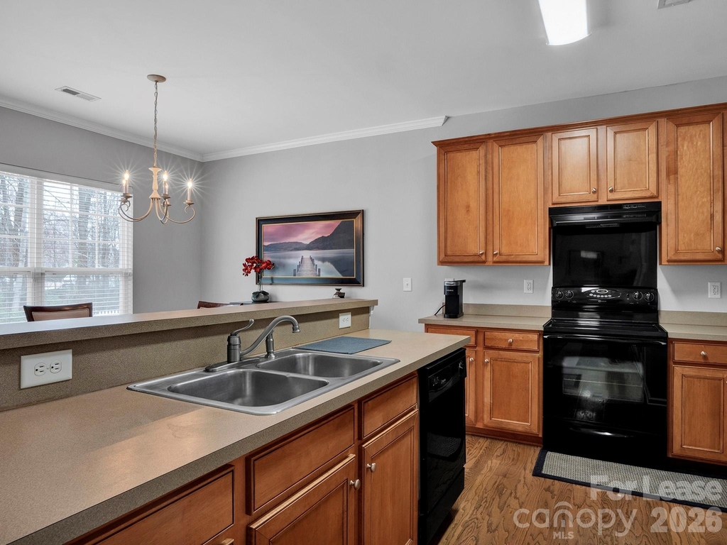 1401 Hammond Drive - Photo 15